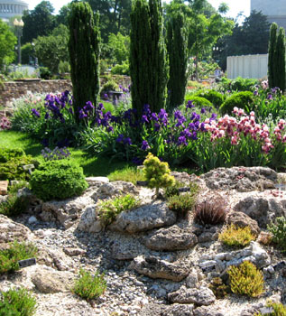 Creating microclimates within a limited space. Photo by Stibolt